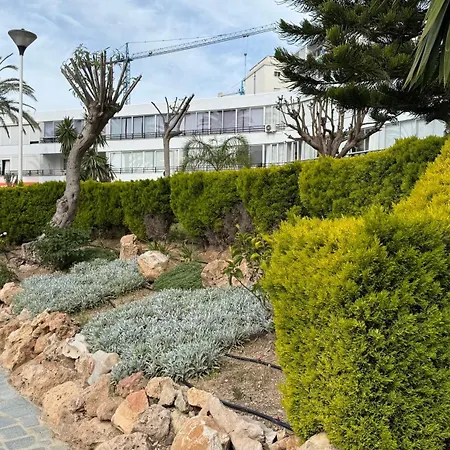 Apartment Azul Horizonte With A Pool