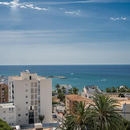 Apartment Azul Horizonte With A Pool Benalmadena